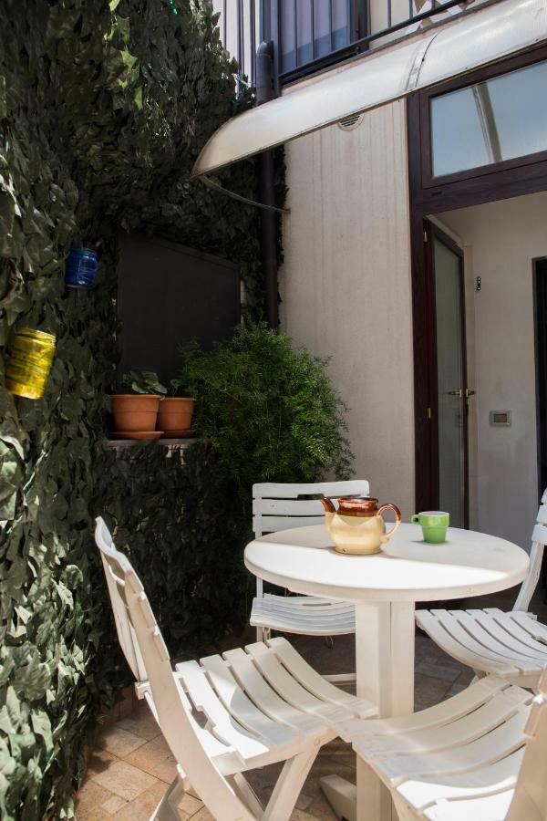 Casa Al Centro Storico Bed & Breakfast Nicolosi Exterior photo